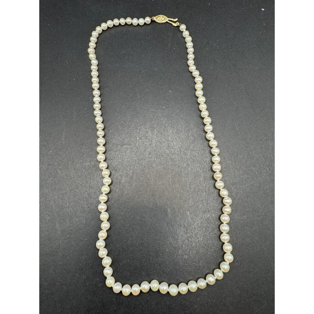 PJS 14K Solid Yellow Gold Clasp Knotted Fresh Water Pearl Necklace 17.5"